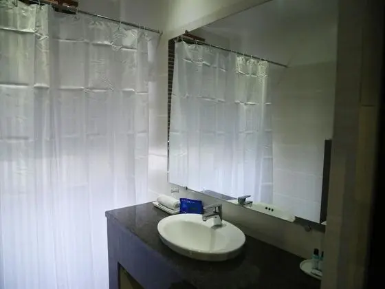 Standard Tek Büyük veya İki Ayrı Yataklı Oda, 1 Çift Kişilik Yatak, Özel Banyo