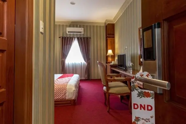 Deluxe Tek Büyük Yataklı Oda