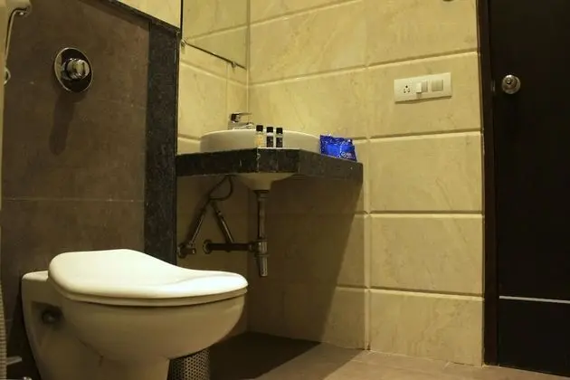 Standard Tek Büyük veya İki Ayrı Yataklı Oda, 1 Çift Kişilik Yatak, Özel Banyo