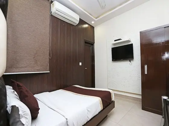 Tek Büyük Yataklı Oda, 1 Büyük (Queen) Boy Yatak