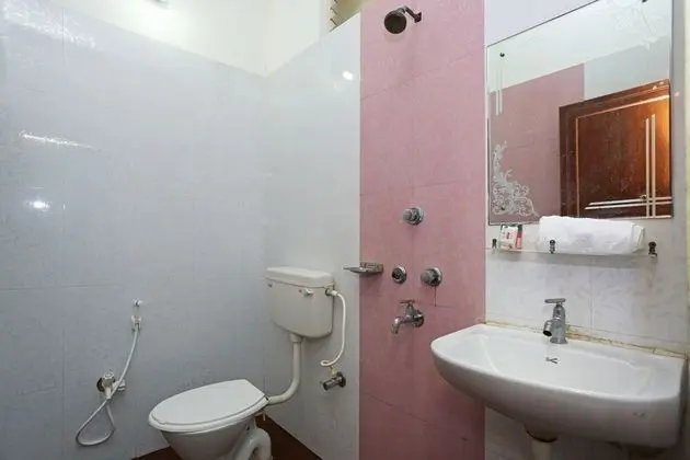 Standard Tek Büyük veya İki Ayrı Yataklı Oda, 1 Çift Kişilik Yatak, Özel Banyo