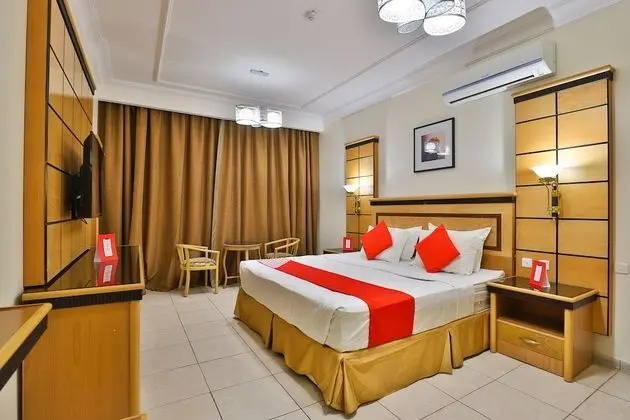 Three Bedroom Deluxe Apartment