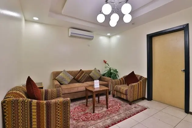 Three Bedroom Deluxe Apartment