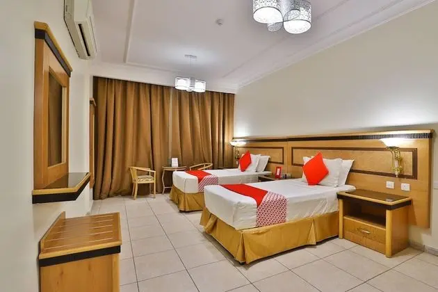 Three Bedroom Deluxe Apartment