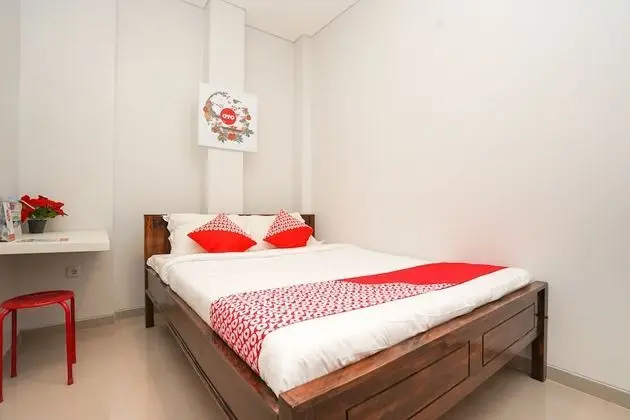 Standard Tek Büyük Yataklı Oda