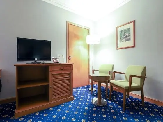 Standard Tek Büyük veya İki Ayrı Yataklı Oda