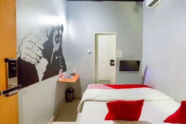 Standard Tek Büyük Yataklı Oda