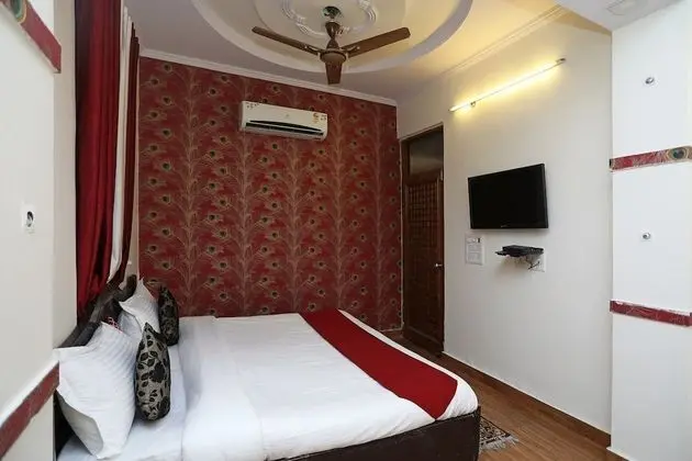 Standard Tek Büyük Yataklı Oda