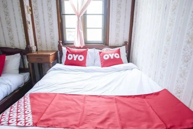 Basic Üç Kişilik Oda
