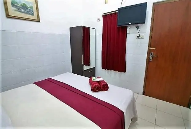 Standard Tek Büyük Yataklı Oda