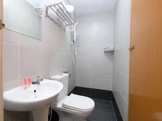 Standard Tek Büyük Yataklı Oda
