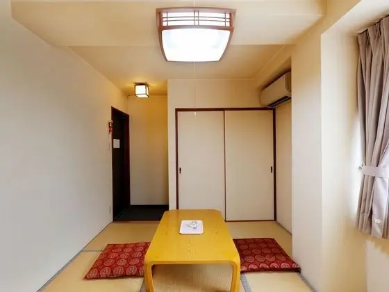 Traditional İki Ayrı Yataklı Oda, Ortak Banyo (Japanese Style)