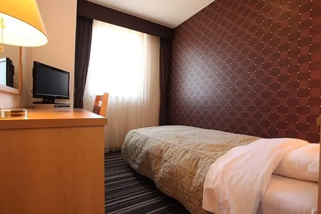 Tek Kişilik Oda, Sigara İçilmez