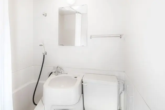 Tek Kişilik Oda, Sigara İçilmez