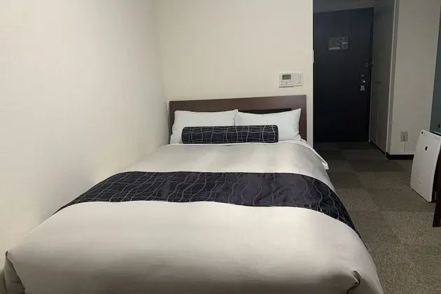 Tek Kişilik Oda, Sigara İçilebilir