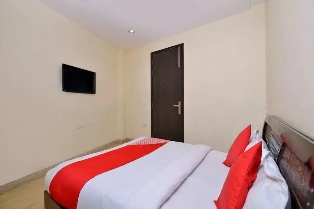 Standard Tek Büyük Yataklı Oda