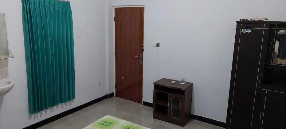 Standard Tek Büyük Yataklı Oda