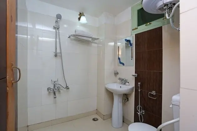 Standard Tek Büyük veya İki Ayrı Yataklı Oda, 1 Çift Kişilik Yatak, Özel Banyo