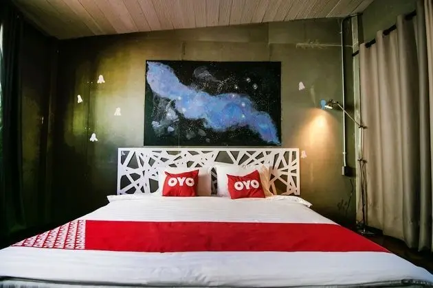 Deluxe Tek Büyük Yataklı Oda