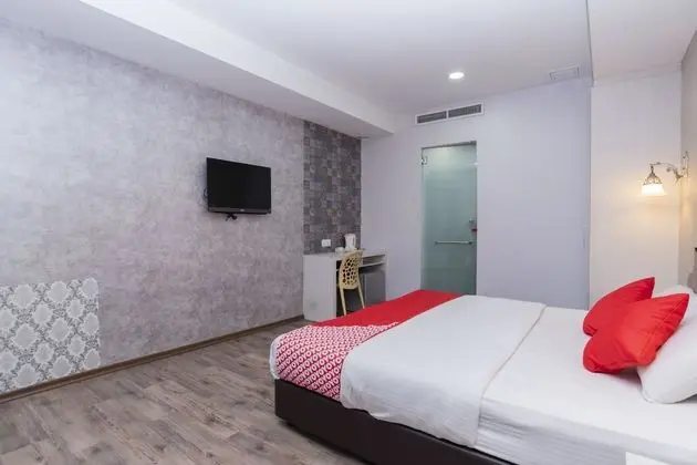 Oda Deluxe King Bed