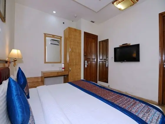 Standard Tek Büyük veya İki Ayrı Yataklı Oda