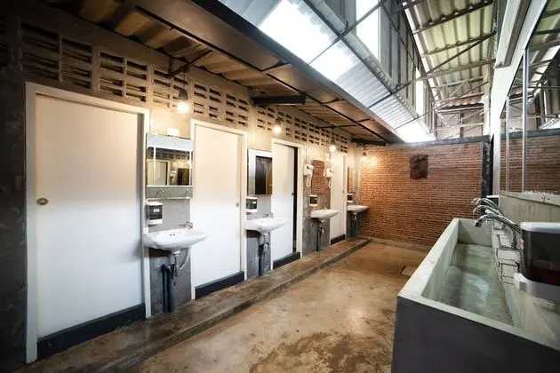 Premium Tek Büyük Yataklı Oda, Ortak Banyo