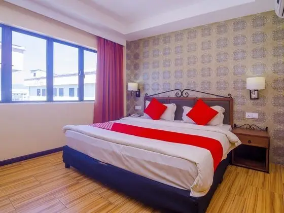 Oda Classic King Bed