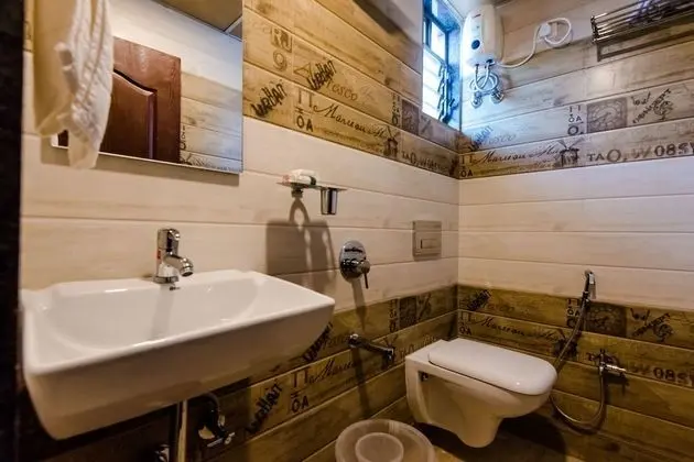 Standard Tek Büyük veya İki Ayrı Yataklı Oda, 1 Çift Kişilik Yatak, Özel Banyo