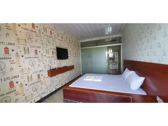 Deluxe Tek Büyük Yataklı Oda