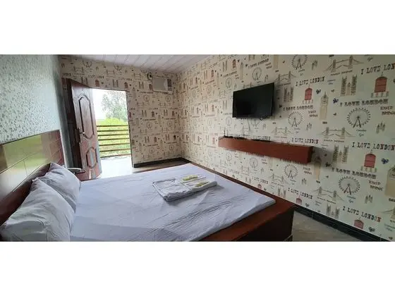Deluxe Tek Büyük Yataklı Oda