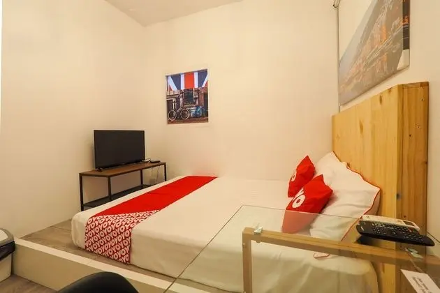 Premium Tek Büyük Yataklı Oda, Ortak Banyo