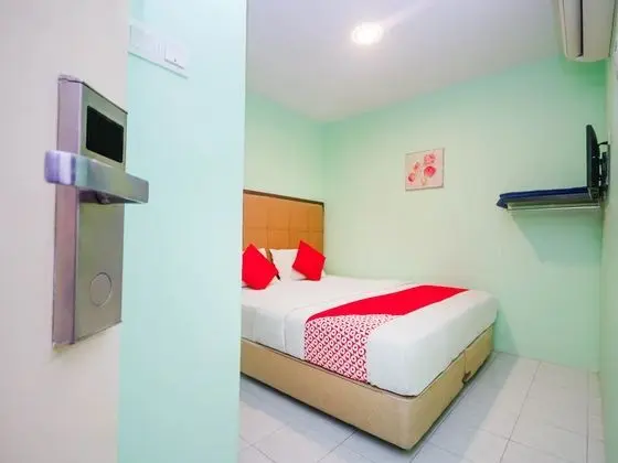 Oda Deluxe King Bed