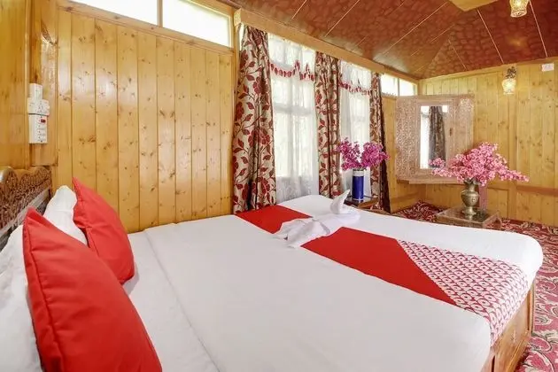 Deluxe Tek Büyük veya İki Ayrı Yataklı Oda, 1 En Büyük (King) Boy Yatak