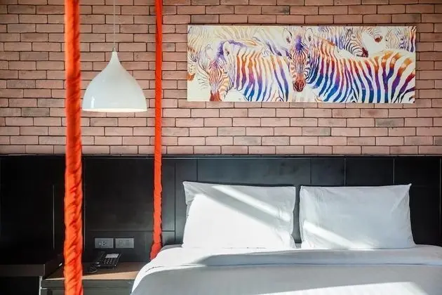 Deluxe Tek Büyük Yataklı Oda