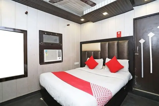 Basic Tek Büyük Yataklı Oda