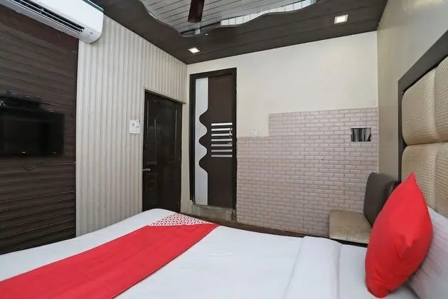 Basic Tek Büyük Yataklı Oda