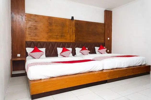 Family Tek Büyük Yataklı Oda