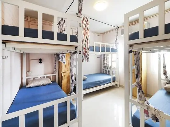 Ortak Ranzalı Oda, Sadece kadınlar için