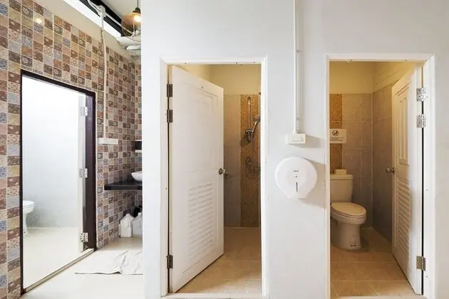 Premium Tek Büyük Yataklı Oda, Ortak Banyo