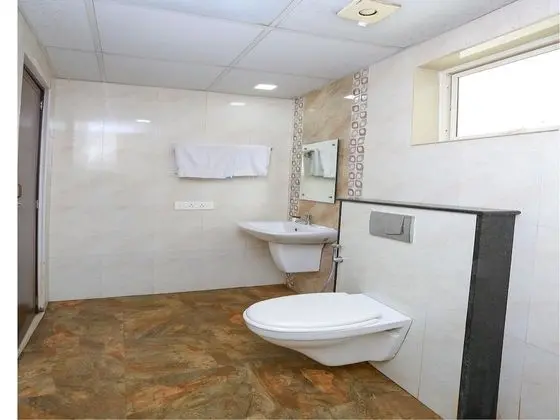 Standard Tek Büyük veya İki Ayrı Yataklı Oda, Özel Banyo