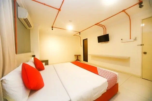 Oda Deluxe King Bed