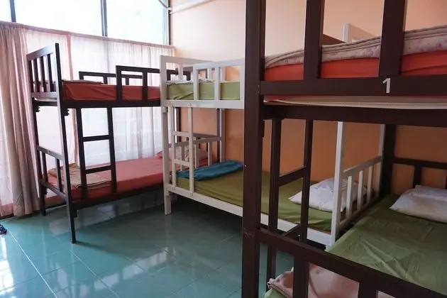 Ortak Ranzalı Oda, Karma Ranzalı Oda