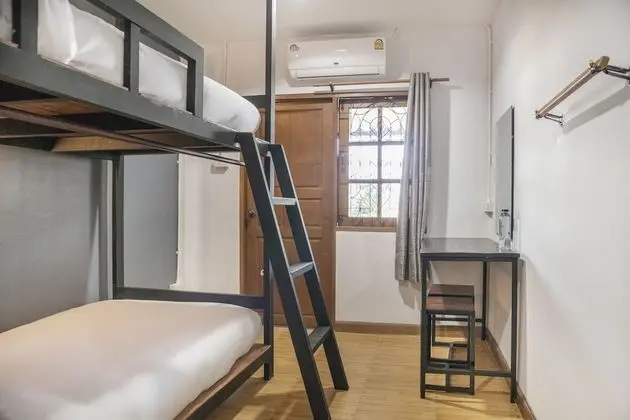 Bed in Mixed Dorm Room