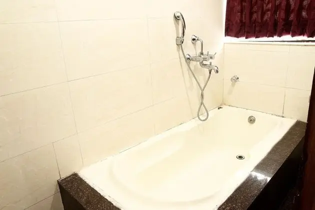 Standard Tek Büyük veya İki Ayrı Yataklı Oda, 1 Çift Kişilik Yatak, Özel Banyo