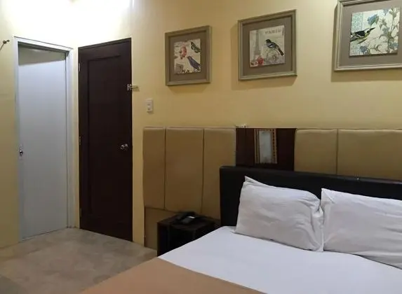 Standard Tek Büyük Yataklı Oda
