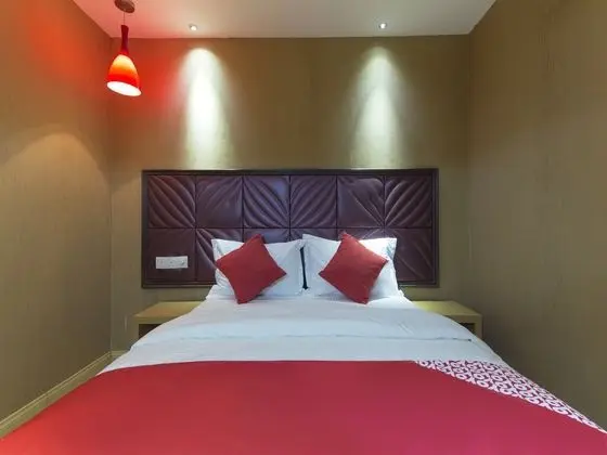 Oda Deluxe Queen Bed