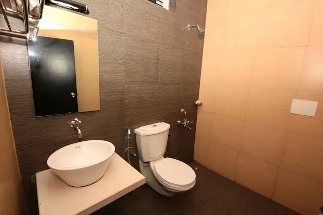 Standard Tek Büyük veya İki Ayrı Yataklı Oda, 1 Çift Kişilik Yatak, Özel Banyo