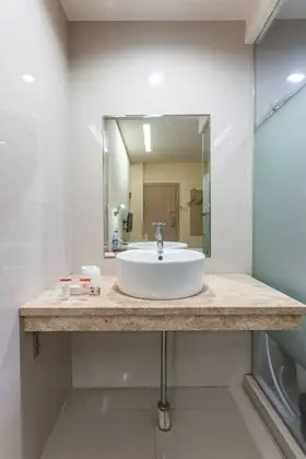 Deluxe Tek Büyük Yataklı Oda, 1 Çift Kişilik Yatak