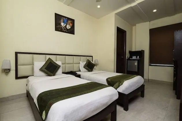 Standard Tek Büyük Yataklı Oda