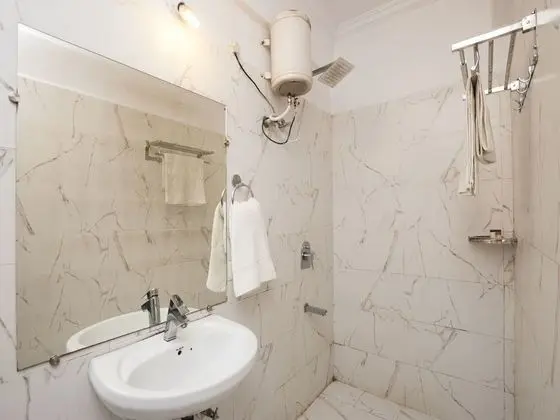 Standard Tek Büyük veya İki Ayrı Yataklı Oda, 1 Çift Kişilik Yatak, Özel Banyo